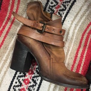 FreeBird by Steven booties sz8